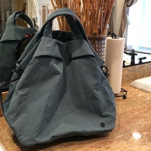 Lululemon SAC On My Level Bag